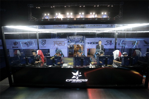 UZI会在S12复出吗？PDD直播放话UZI或许无敌，有可能复出